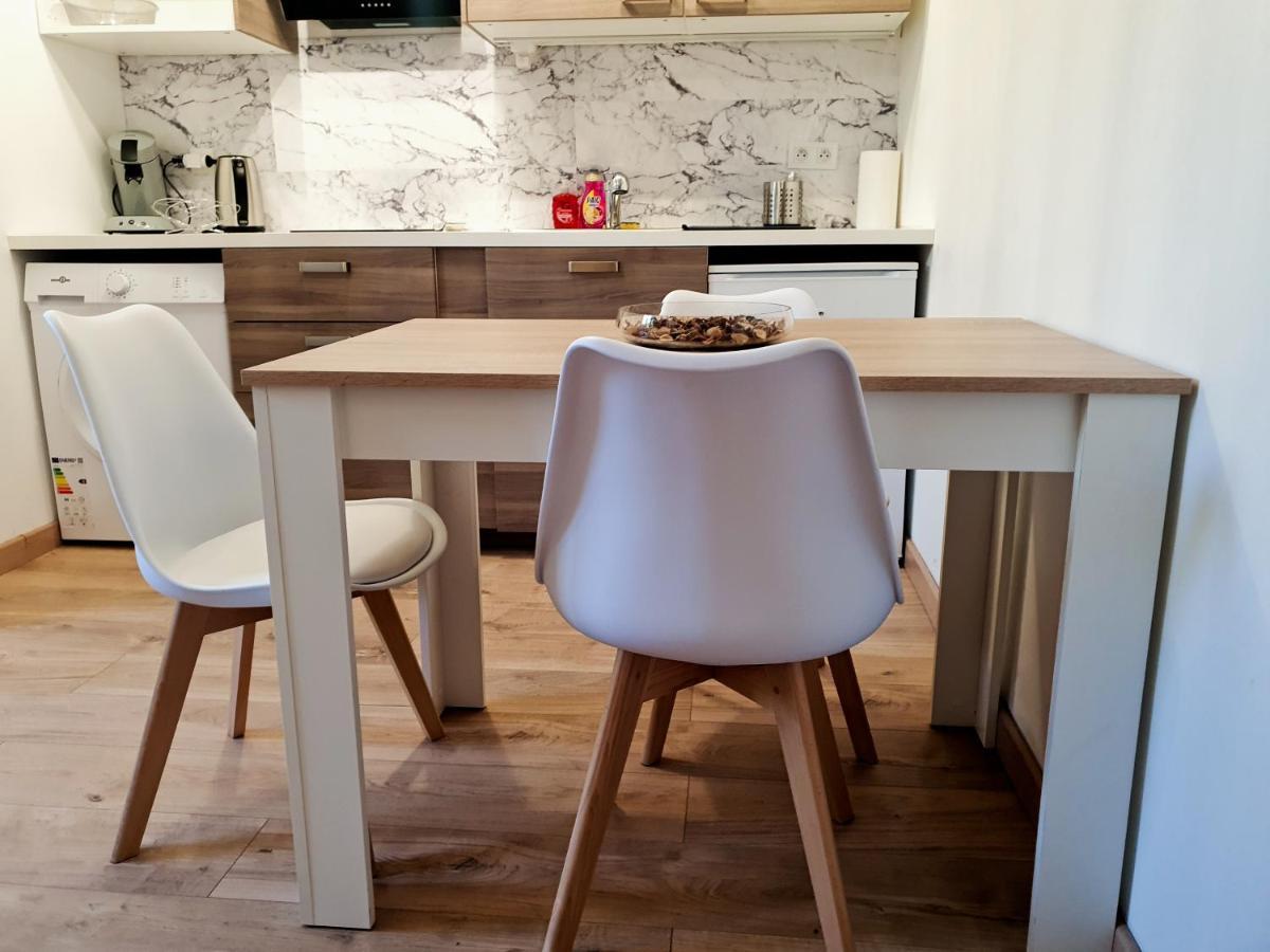 Appartement Cosy Entier, Parking Gratuit Dans La Rue Dijon Dış mekan fotoğraf