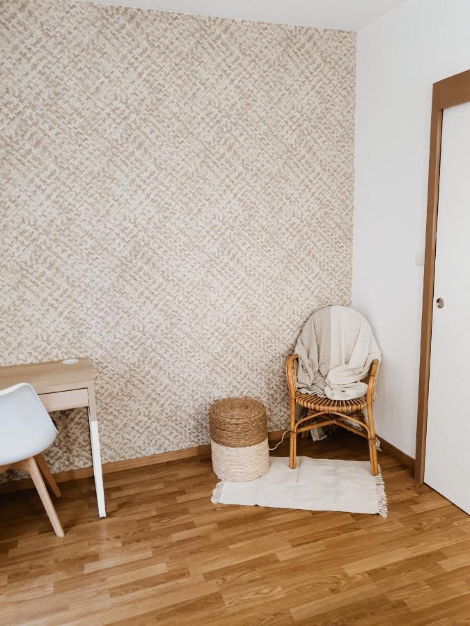 Appartement Cosy Entier, Parking Gratuit Dans La Rue Dijon Dış mekan fotoğraf