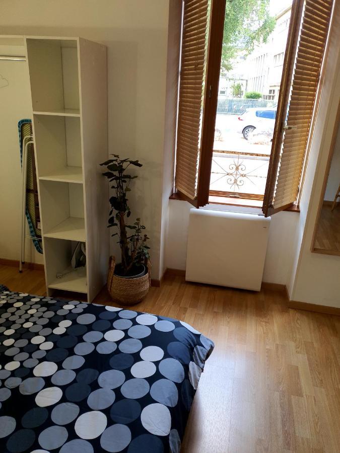 Appartement Cosy Entier, Parking Gratuit Dans La Rue Dijon Dış mekan fotoğraf
