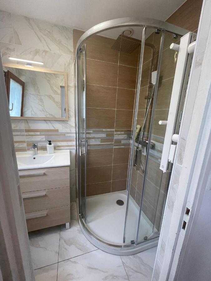Appartement Cosy Entier, Parking Gratuit Dans La Rue Dijon Dış mekan fotoğraf